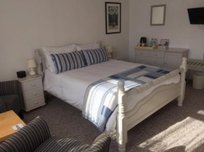  The Cottles B&B/Holiday Apartments  Лу